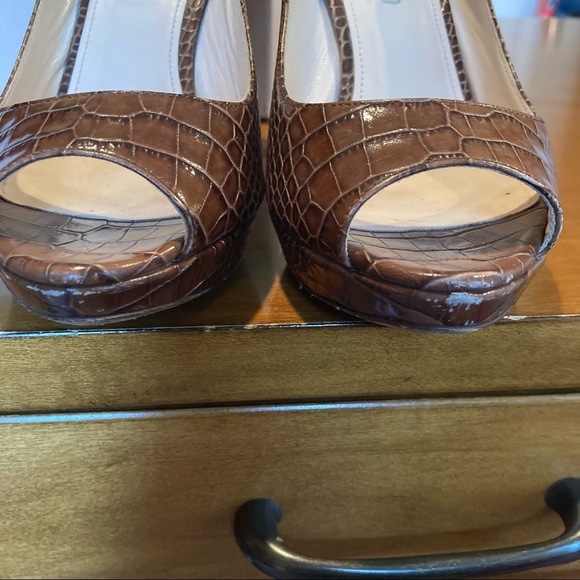 Prada Pumps - Picture 9 of 9